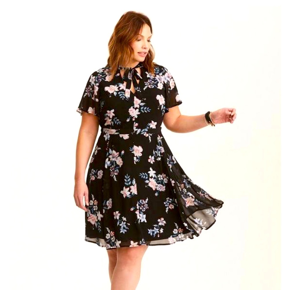 MULTI-COLOR FLORAL PRINT CHIFFON SKATER DRESS TORRID SIZE 26